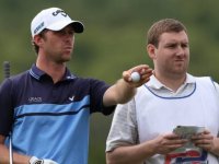 Robin Sciot-Siegrist et son caddie au Prague Challenge